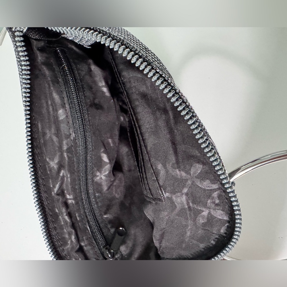 Black and Silver Wristlet Set with Metallic Ring Wrist Handles - Picture 9 of 12